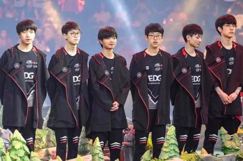 矶湖人队的 矶湖人队的