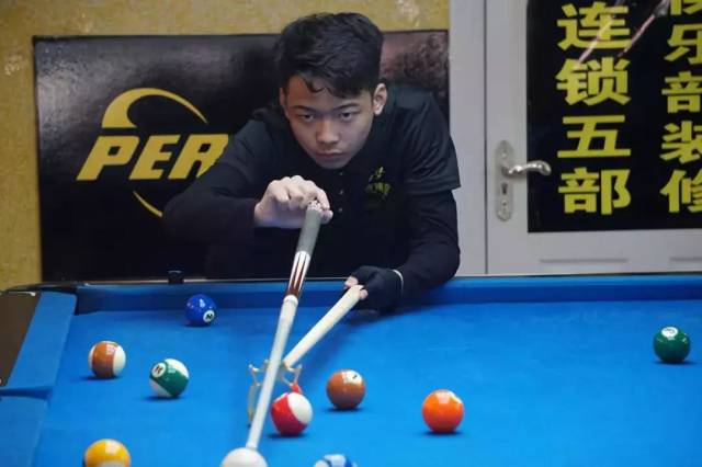 奋的曙光 奋的曙光